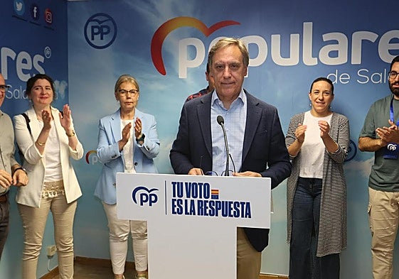 Carbayo, en su valoración de las elecciones europeas en la sede del partido.