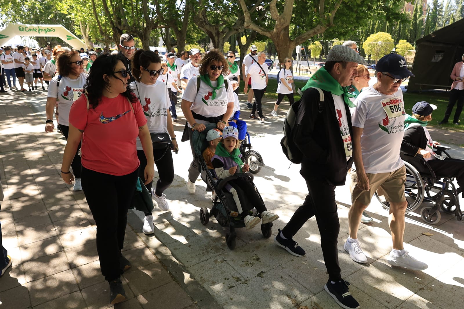 Cientos de salmantinos marchan por una buena causa