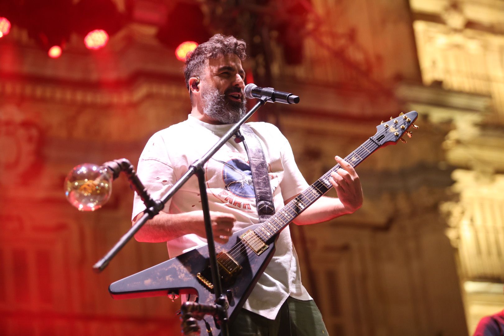 Huecco y Sara Correia triunfan en otra noche de lleno total