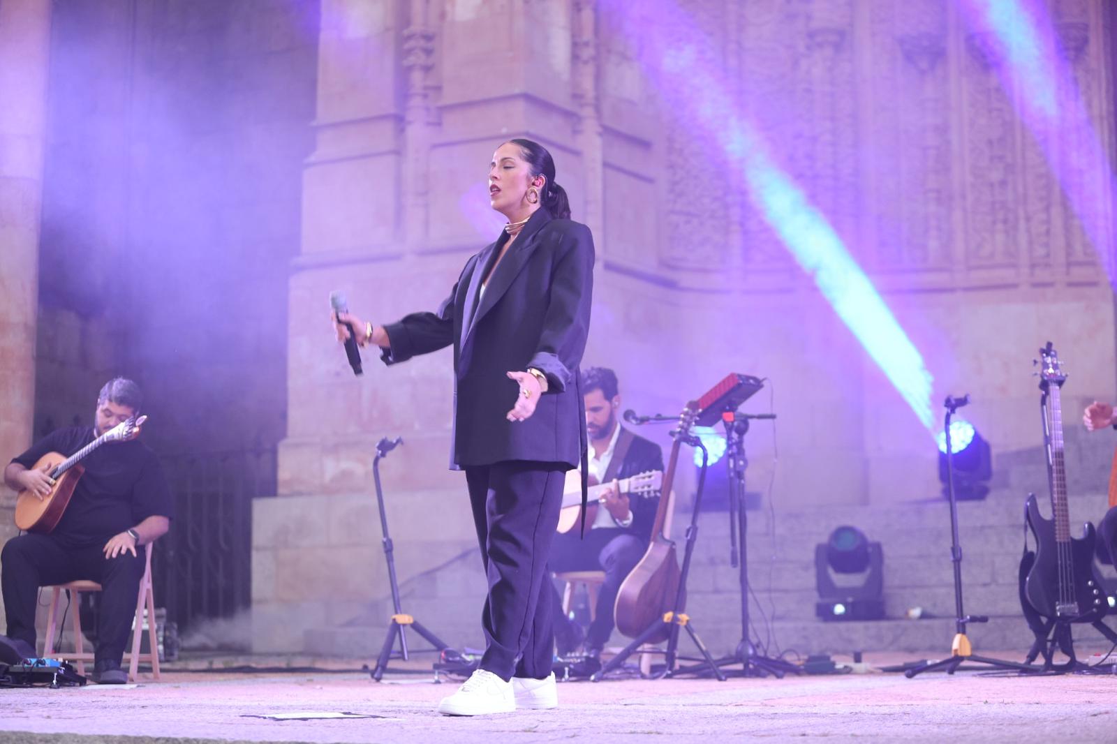 Huecco y Sara Correia triunfan en otra noche de lleno total