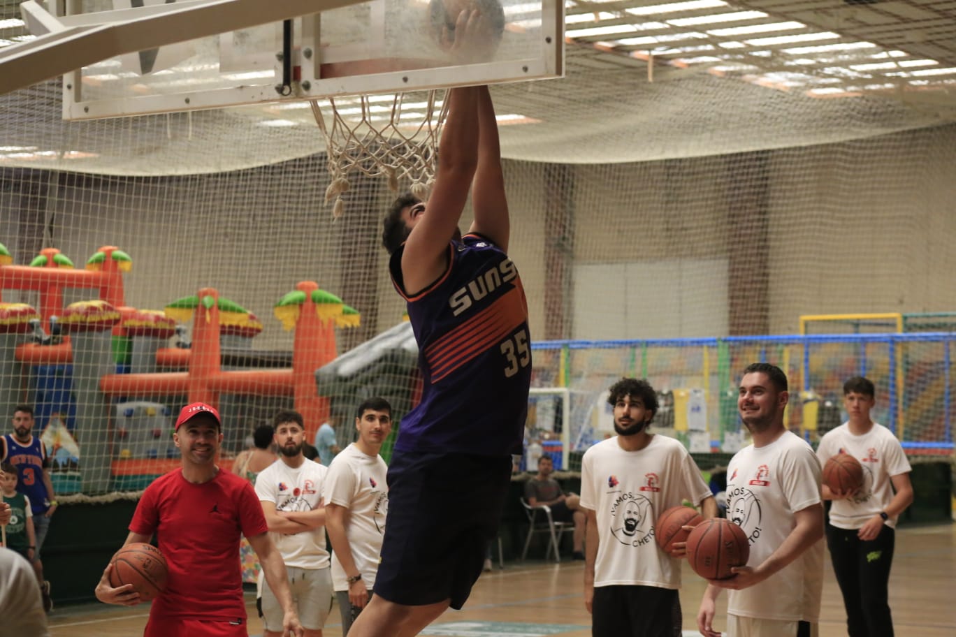 El baloncesto salmantino se une a favor de Cheto y la Asociación de Tumores Cerebrales