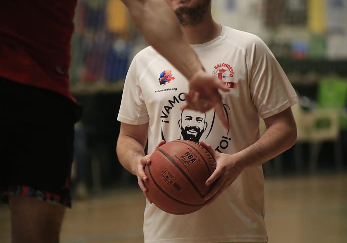 El baloncesto salmantino se une a favor de Cheto y la Asociación de Tumores Cerebrales
