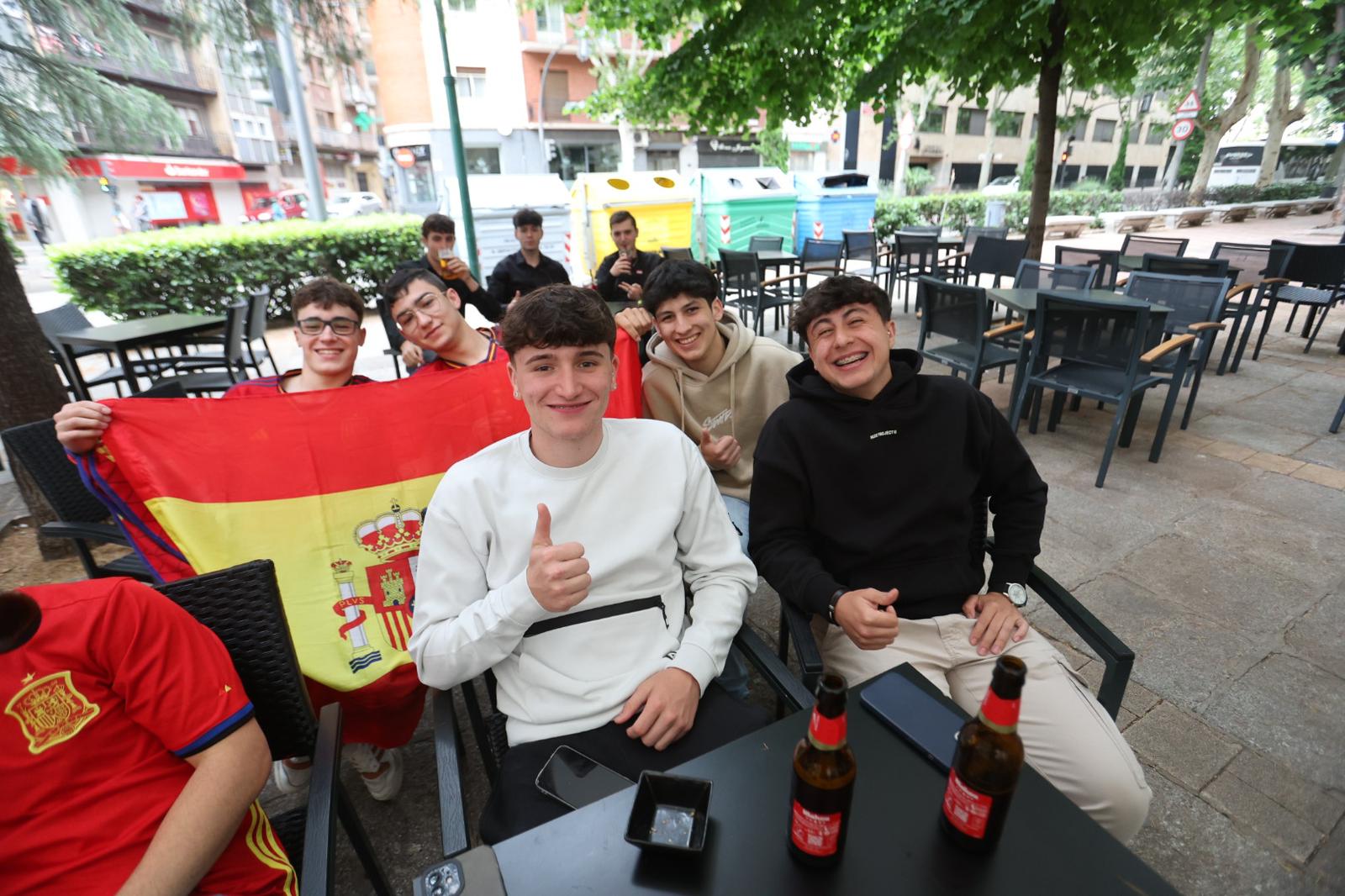 Así viven los salmantinos el España - Italia