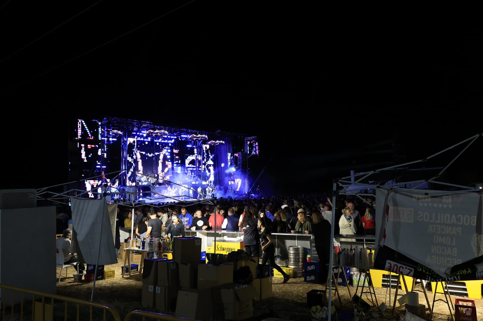 La actuación de Panorama en Castellanos de Villiquera, en imágenes