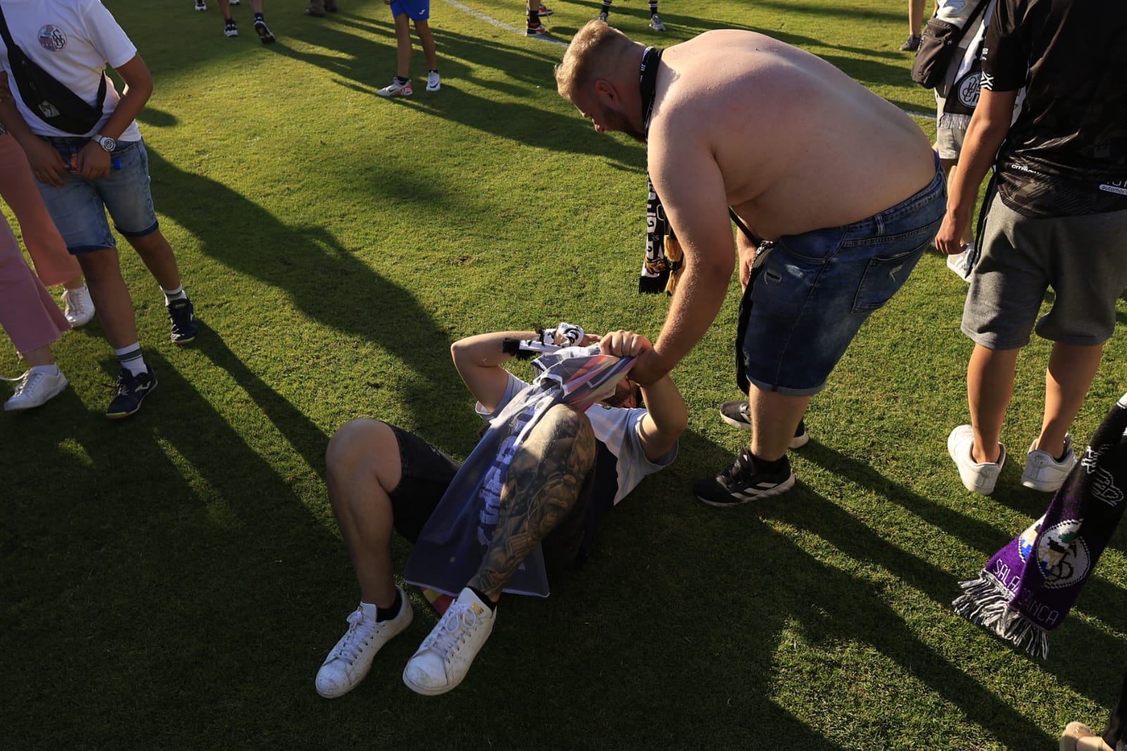 Celebración en el estadio del ascenso del Salamanca UDS a Segunda RFEF