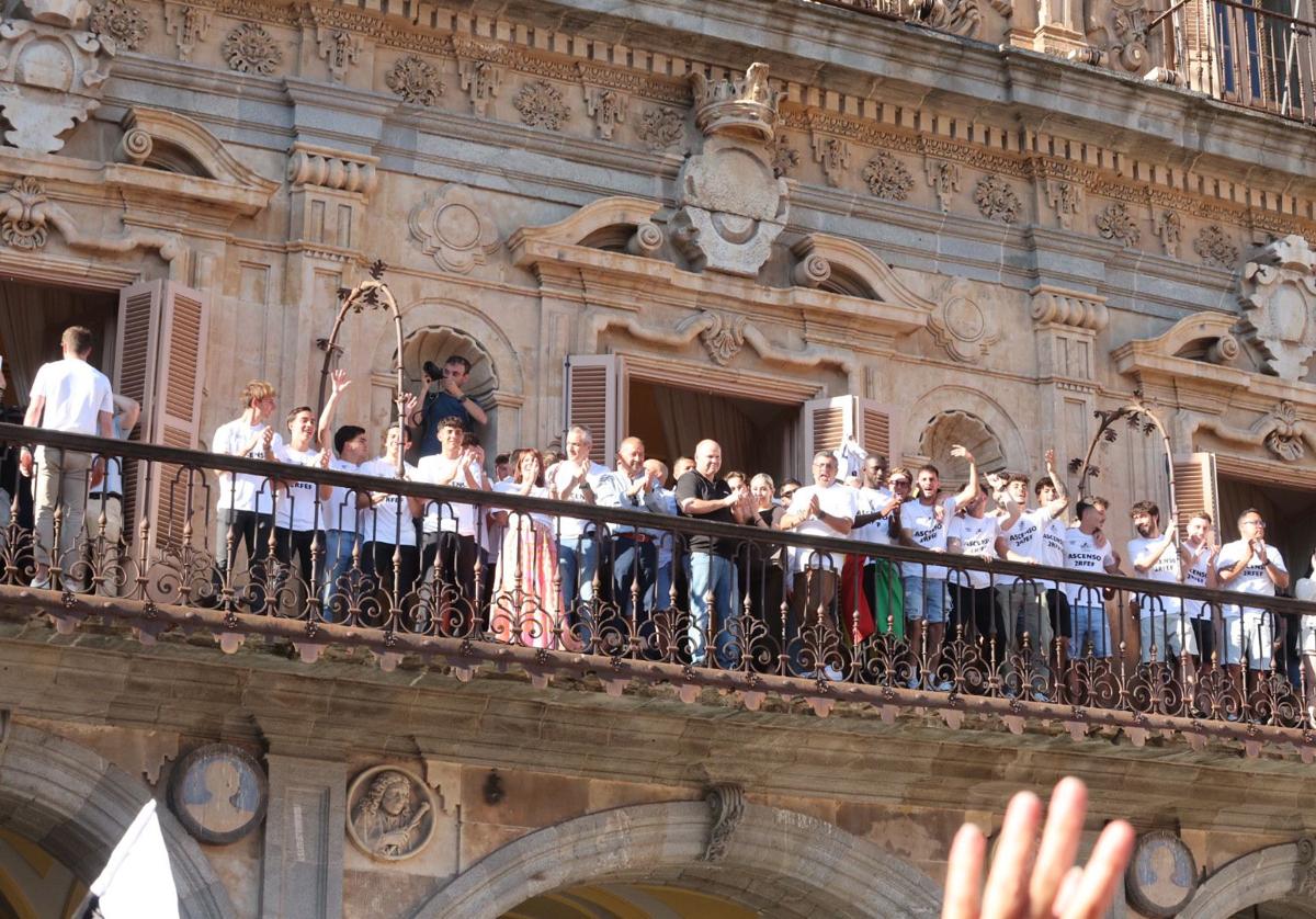 El Salamanca UDS ofrece su ascenso a la ciudad en el Ayuntamiento