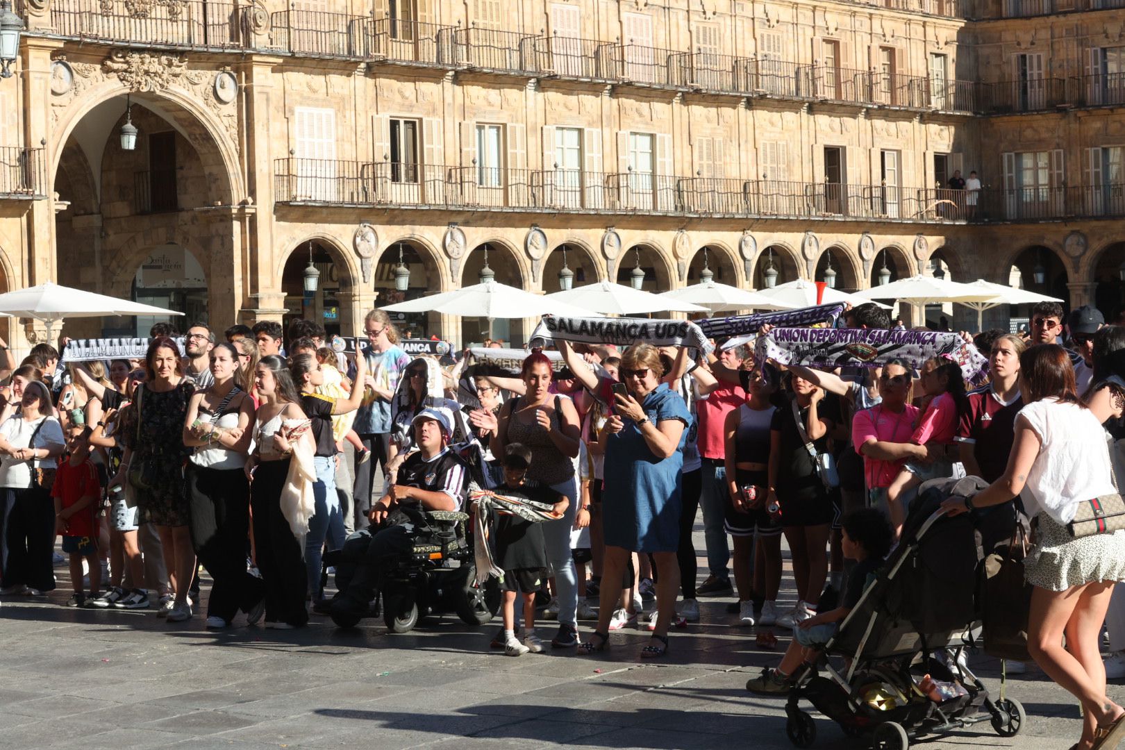 El Salamanca UDS ofrece su ascenso a la ciudad en el Ayuntamiento