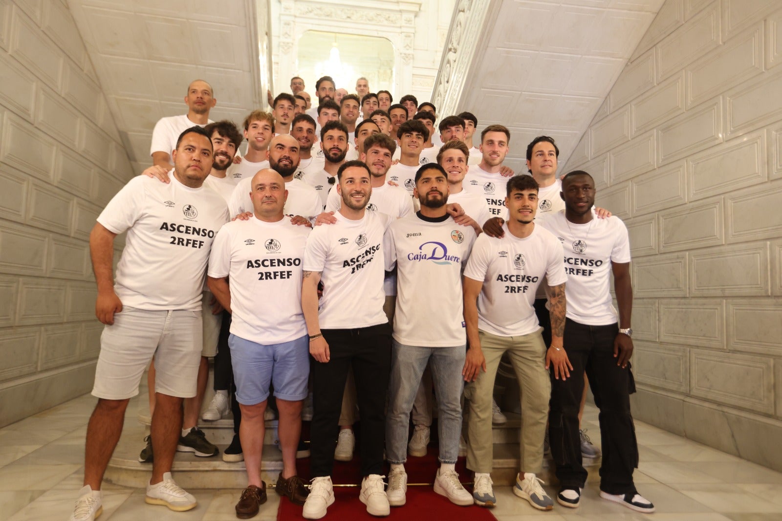 El Salamanca UDS ofrece su ascenso a la ciudad en el Ayuntamiento