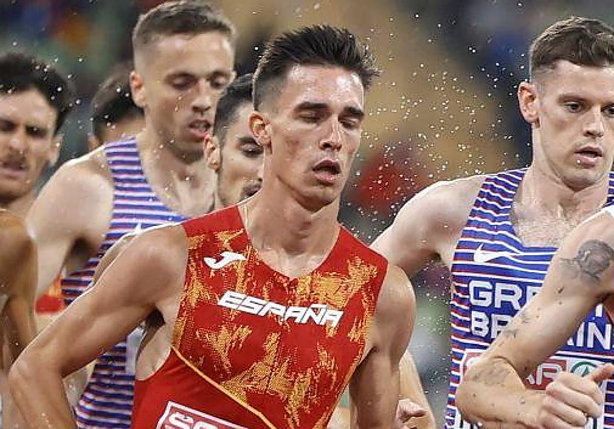 Mario García Romo gana su serie de principio a fin y estará en la final del 1.500