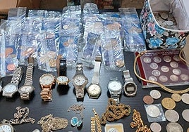 Imagen de efectos recuperados por la Guardia Civil tras robos en viviendas de la provincia de Salamanca.