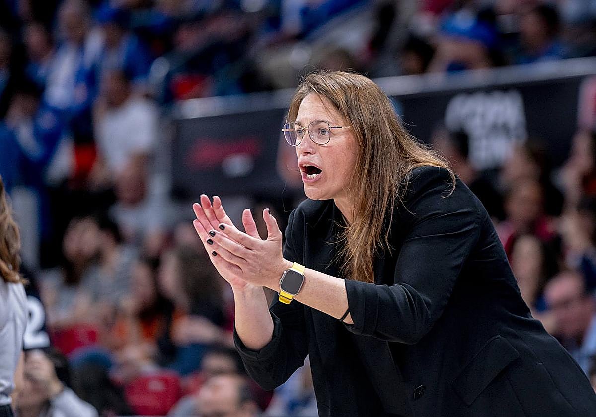 Primeras palabras de Anna Montañana como entrenadora de Avenida: «Vuelvo a mi casa»