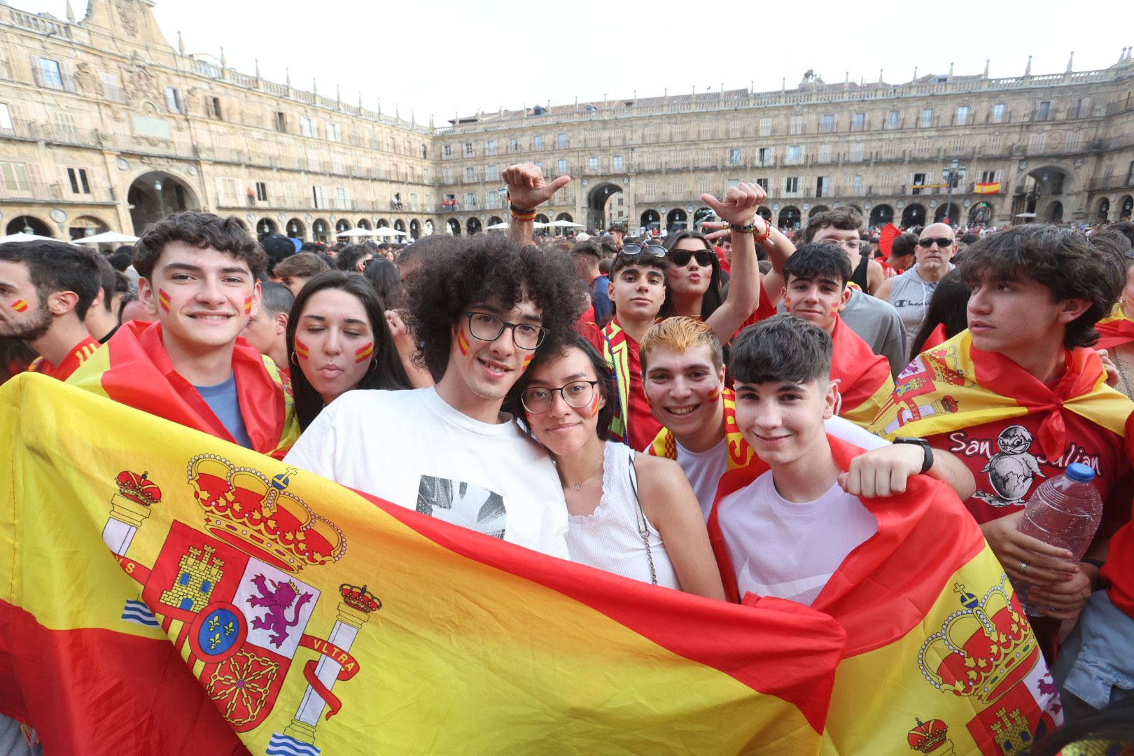 La Plaza Mayor espera la victoria de La Roja