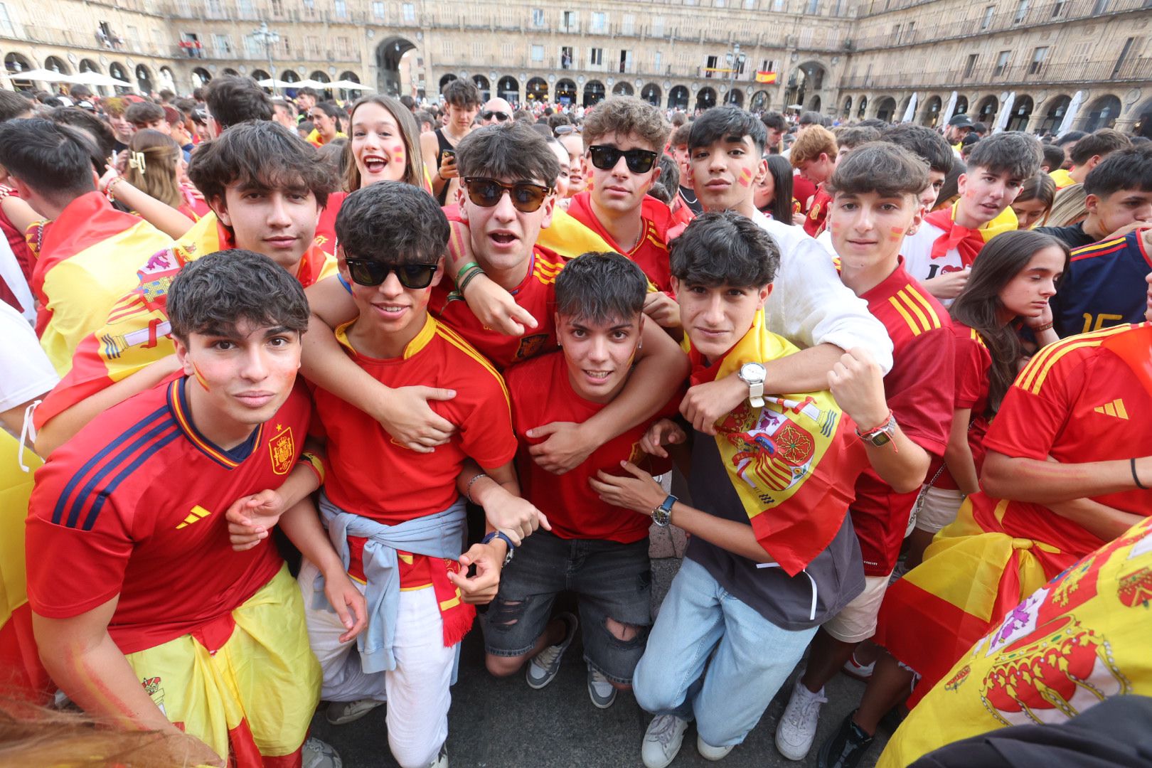 La Plaza Mayor espera la victoria de La Roja