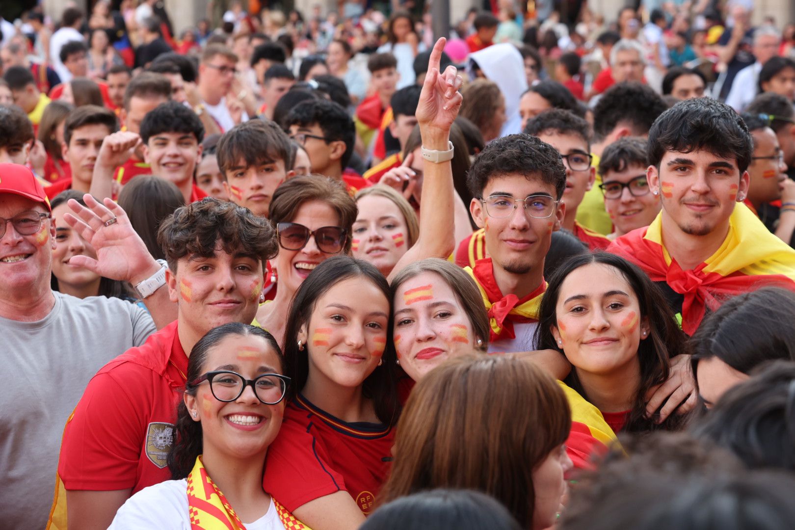 La Plaza Mayor espera la victoria de La Roja