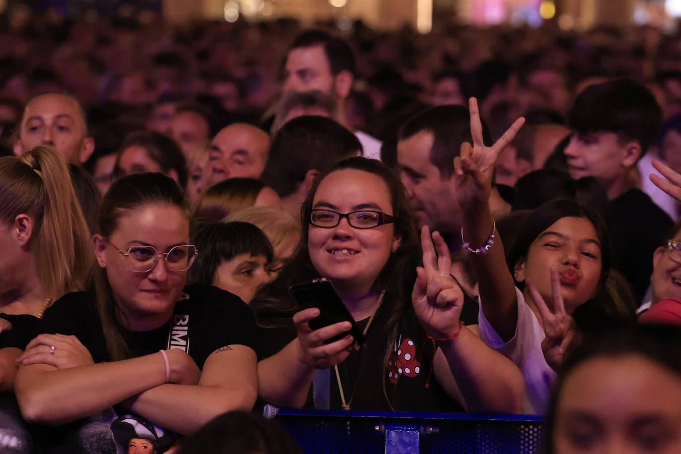El multitudinario concierto de Camela en Salamanca, en imagenes