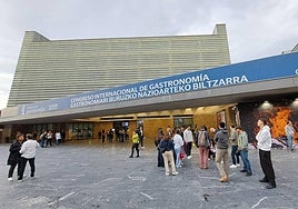 Entrada al Congreso Internacional de Gastronomía en San Sebastián.