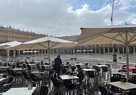 Instante de la tormenta sobre la Plaza Mayor de Salamanca.