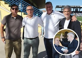 Roberto Olabe, junto a Medina, Balta y Villafañe, en el Reina Sofía el pasado mes de septiembre para el Unionistas-Barcelona B.