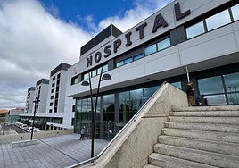 Entrada al Hospital Universitario de Salamanca.