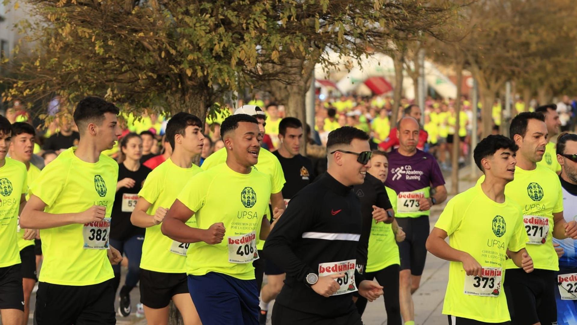 Adrián Moro y Sara Izquierdo ganan la IX San Silvestre Universitaria  Solidaria | Salamancahoy