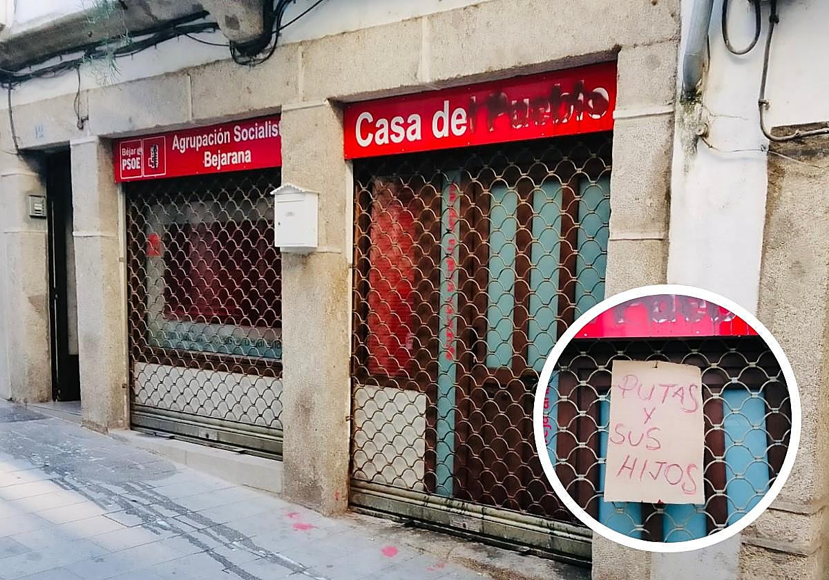 Sede del PSOE en Béjar. En el círculo, el cartel injurioso