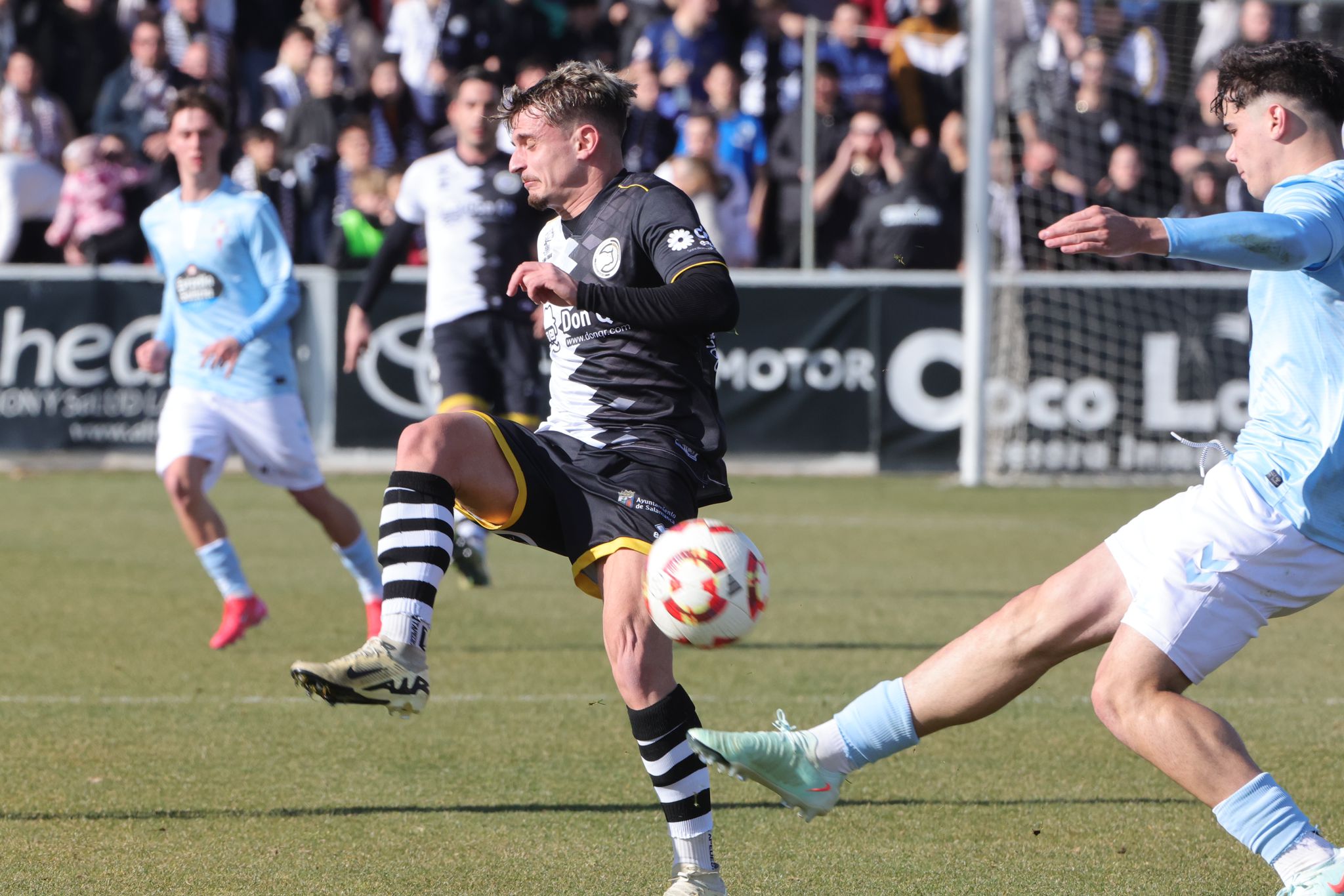 El partido entre el Unionistas y el Celta B, en imágenes