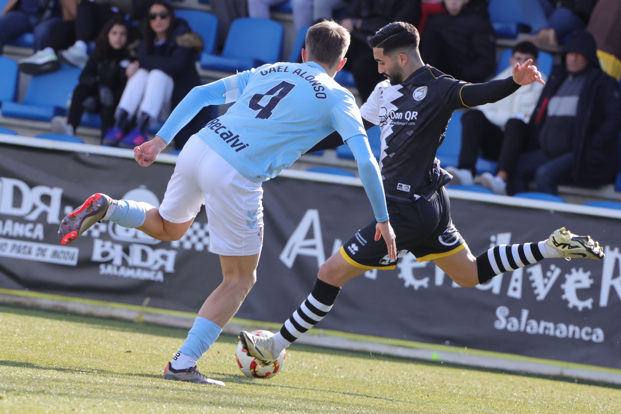 El partido entre el Unionistas y el Celta B, en imágenes