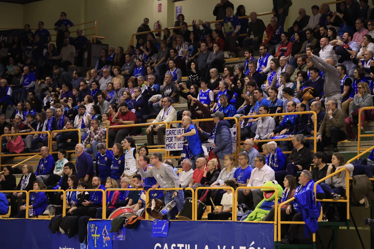 Sonora pitada para el poco deportivo Bourges Basket ante Avenida