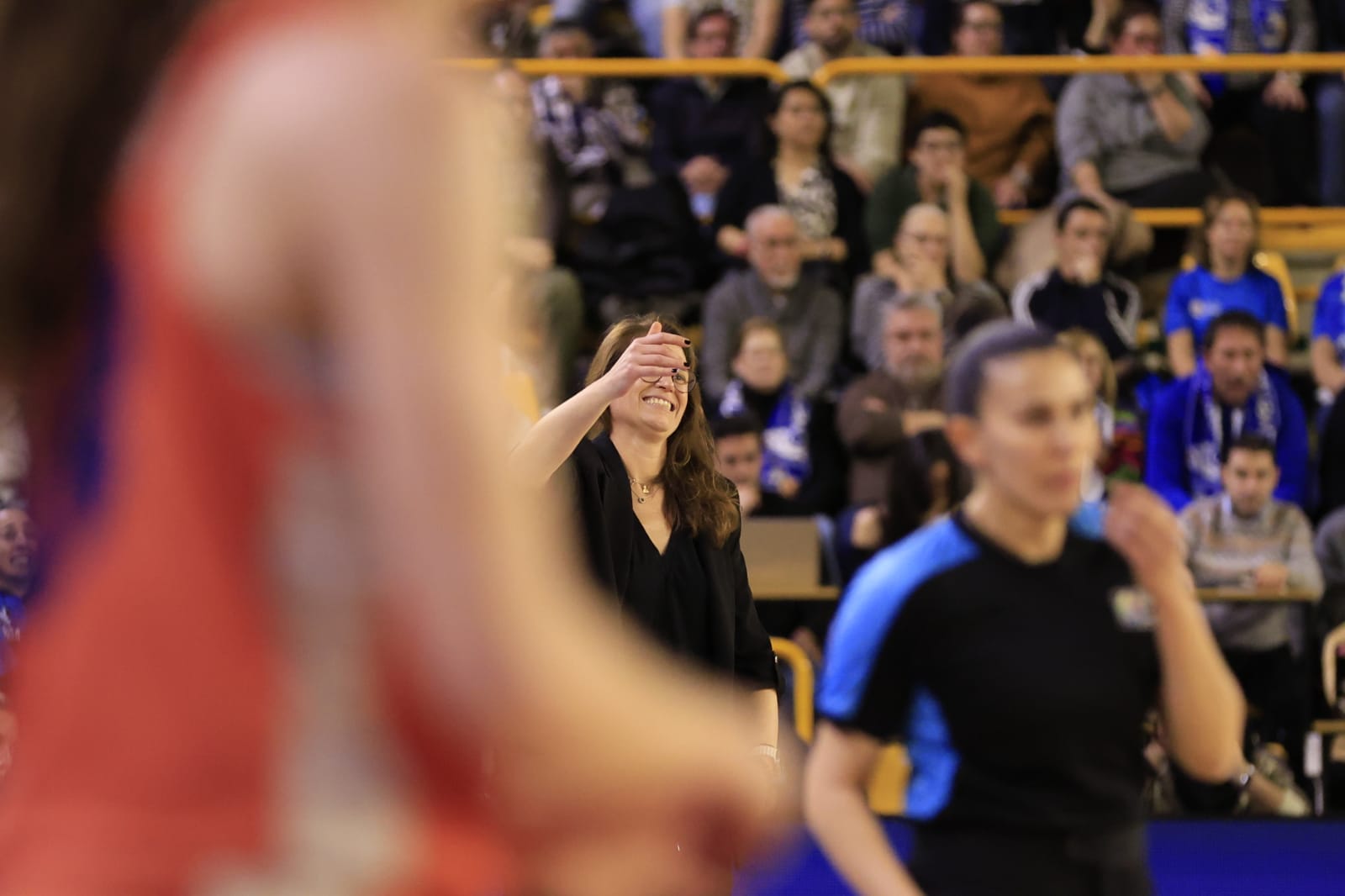 Sonora pitada para el poco deportivo Bourges Basket ante Avenida