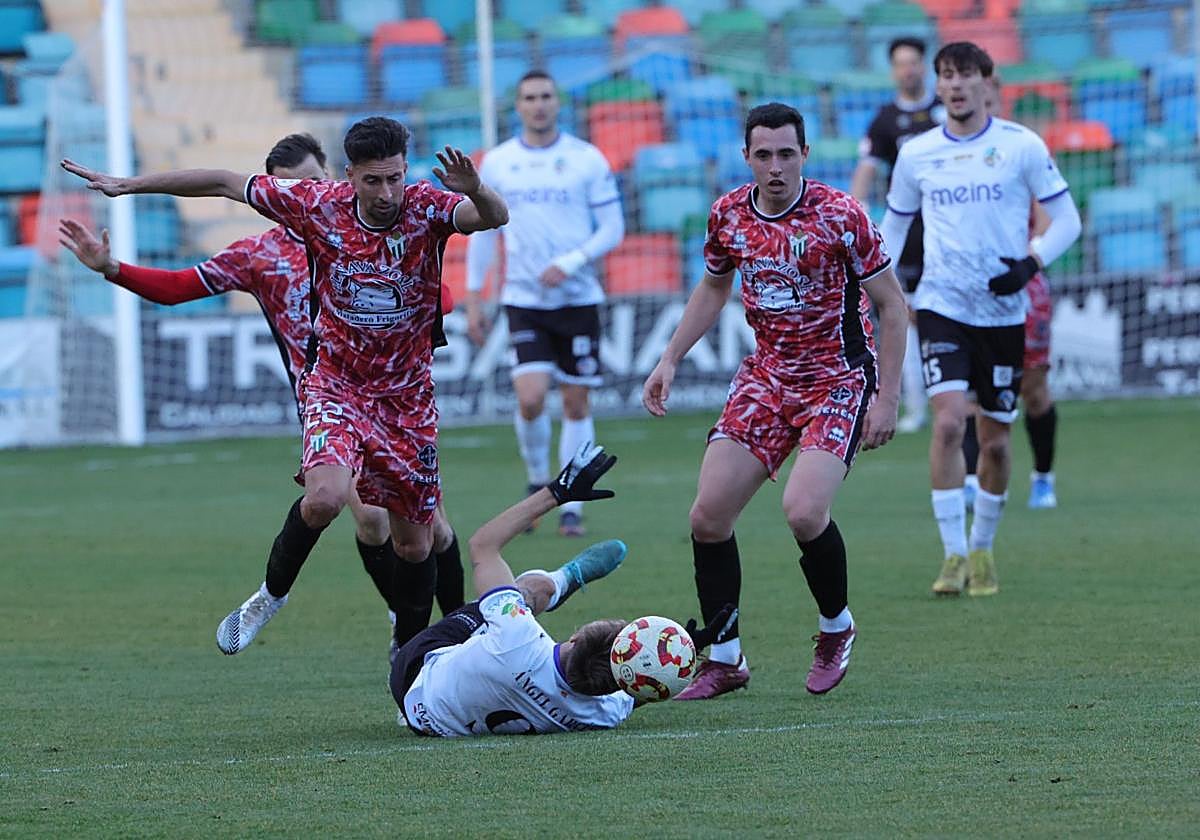El derbi Salamanca-Guijuelo termina con reparto de puntos