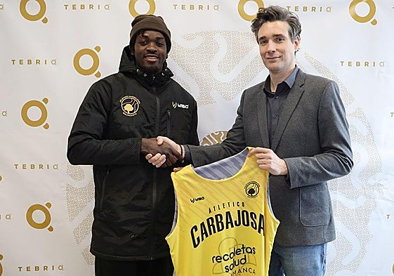 Antonio Dinis, junto al director de Comunicación de Tebrio, José Ángel Sanz.