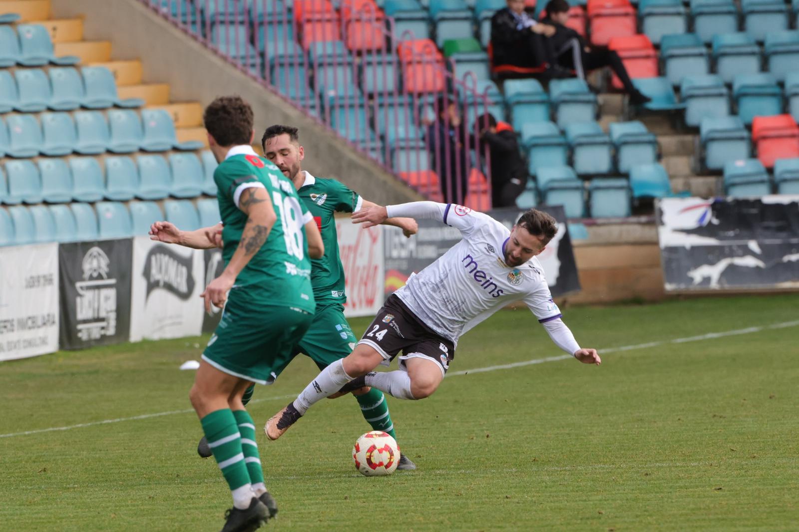 En imágenes, la victoria del Salamanca UDS ante el Coruxo (3-0)