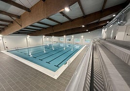 Interior de la piscina de La Alamedilla este viernes por la mañana
