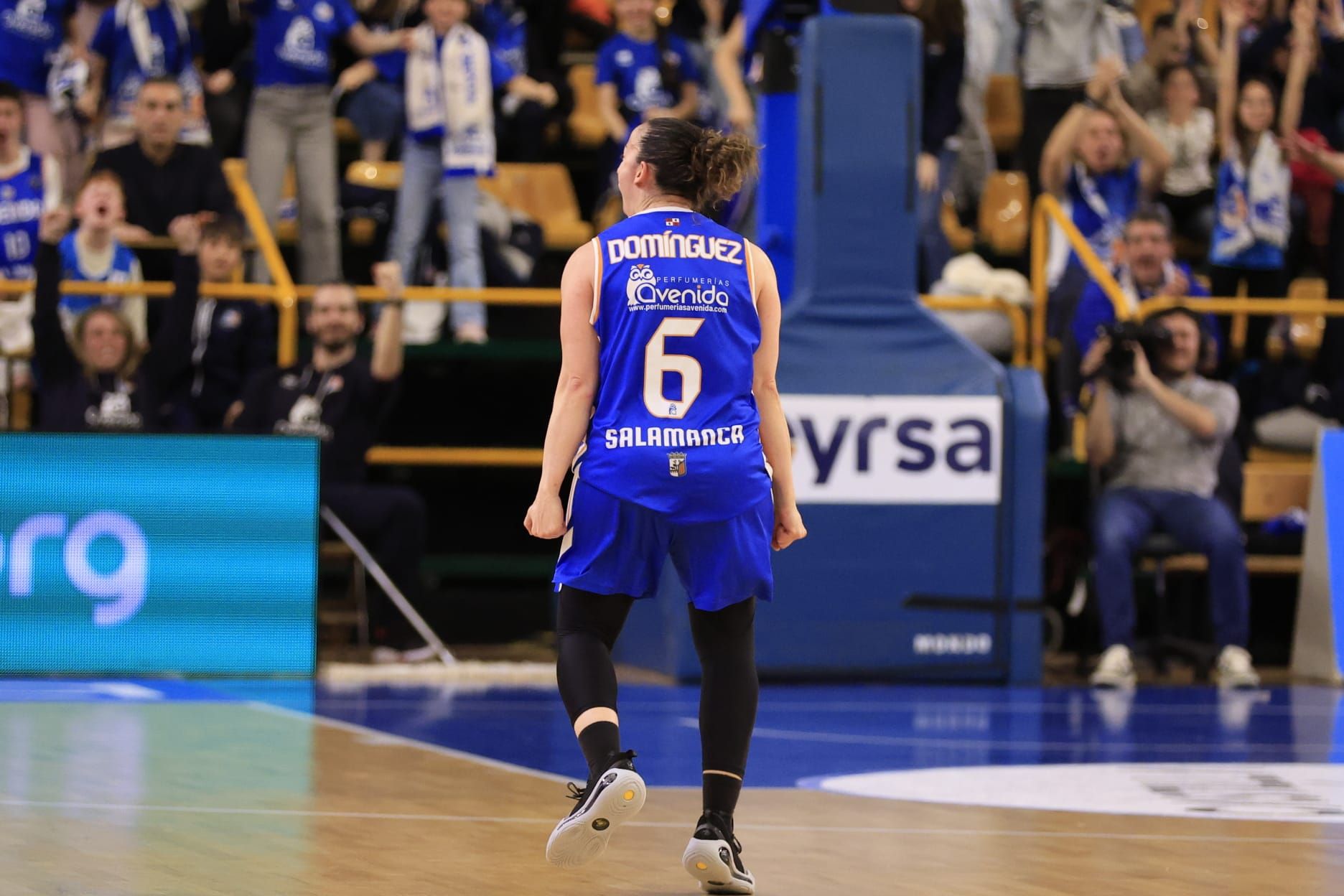 Victoria de campeón de Perfumerías Avenida frente a Valencia Basket