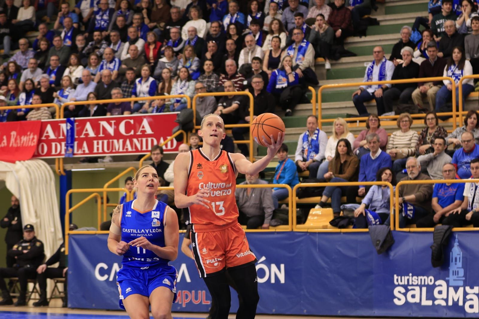 Victoria de campeón de Perfumerías Avenida frente a Valencia Basket