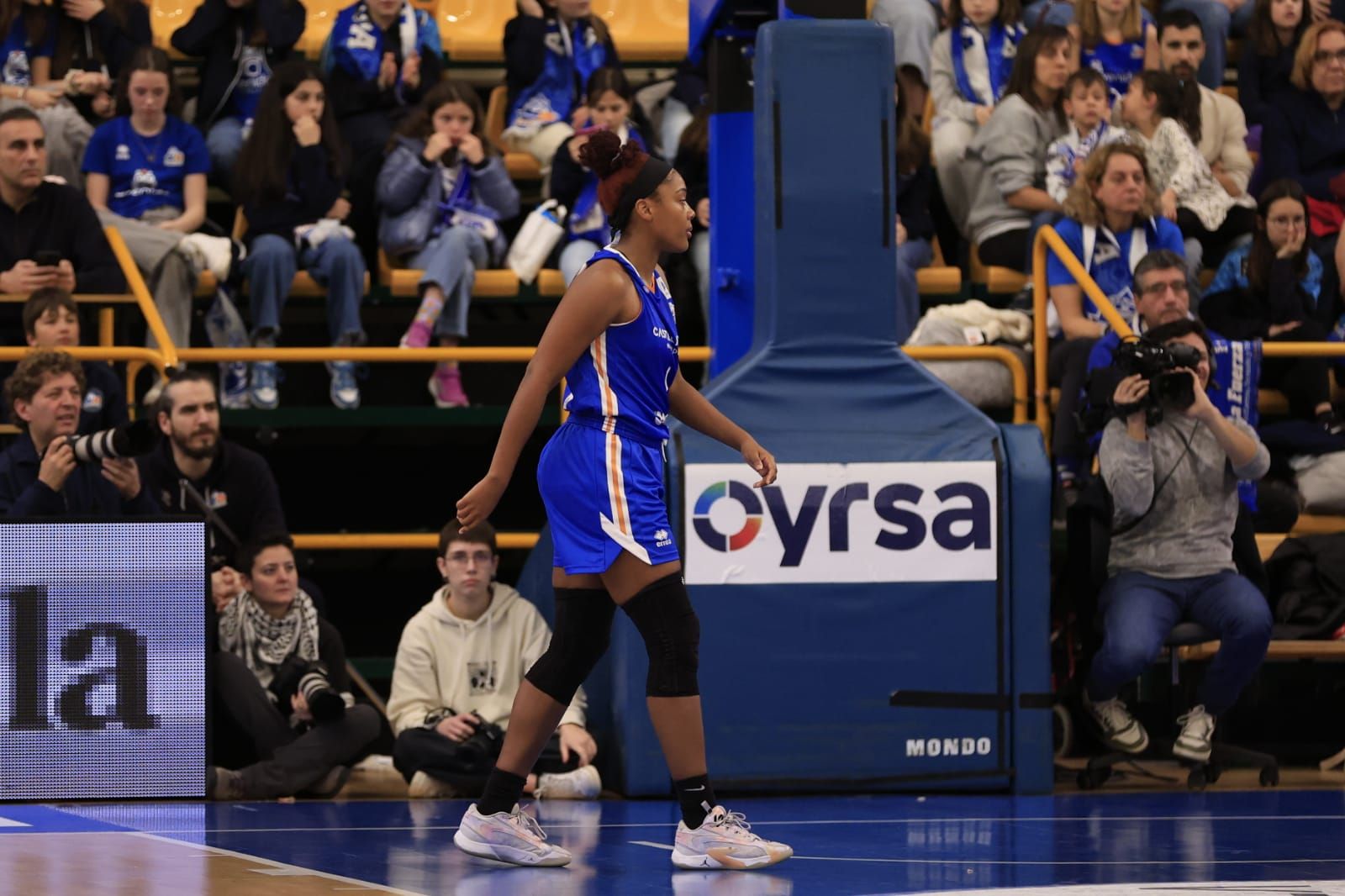Victoria de campeón de Perfumerías Avenida frente a Valencia Basket
