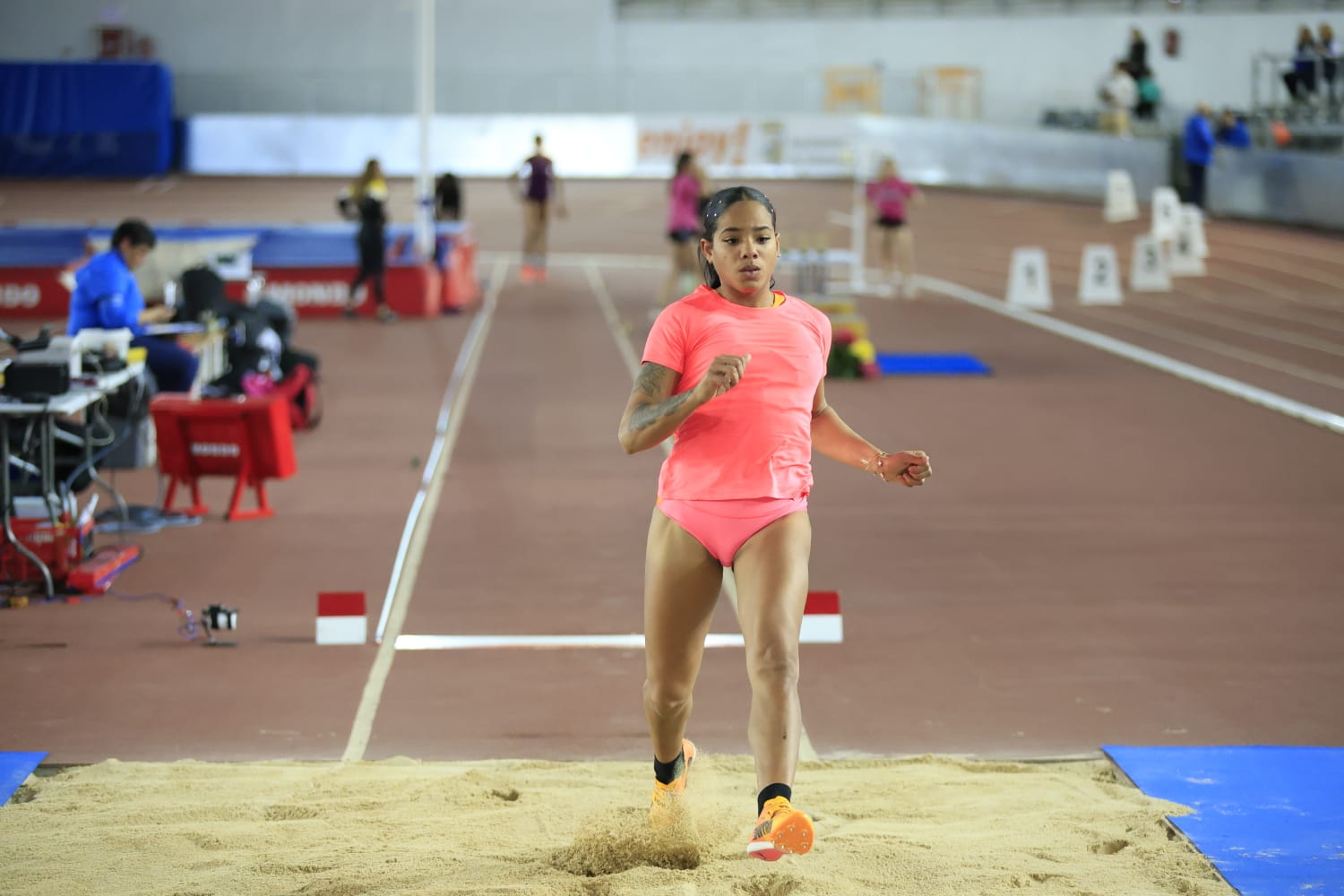 En imágenes, el I Trofeo de Atletismo Ciudad de Salamanca en Pista Cubierta
