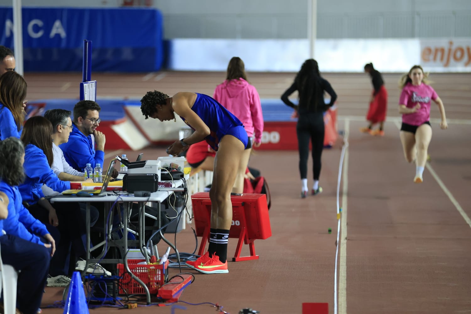 En imágenes, el I Trofeo de Atletismo Ciudad de Salamanca en Pista Cubierta