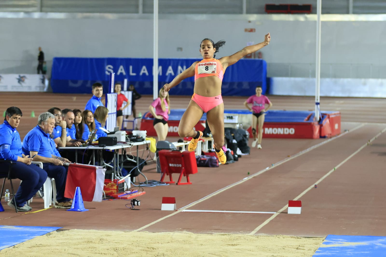 En imágenes, el I Trofeo de Atletismo Ciudad de Salamanca en Pista Cubierta