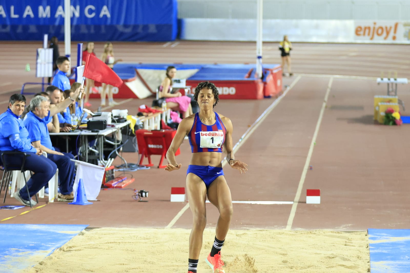 En imágenes, el I Trofeo de Atletismo Ciudad de Salamanca en Pista Cubierta