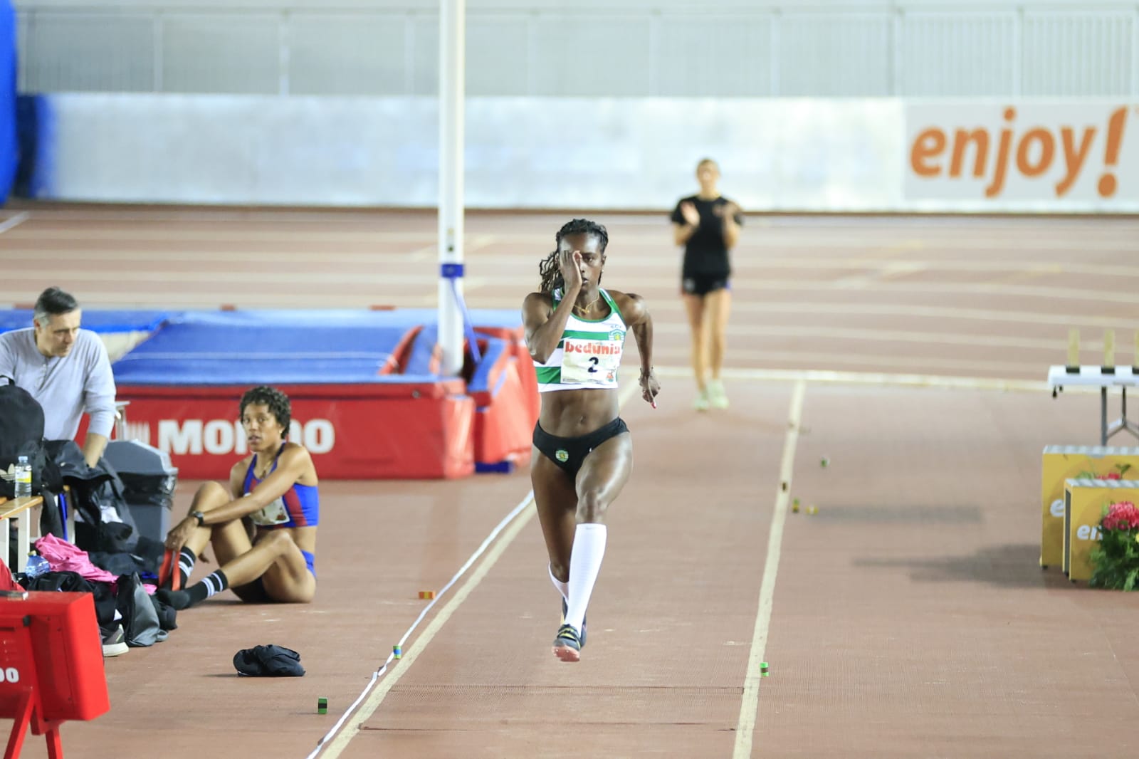 En imágenes, el I Trofeo de Atletismo Ciudad de Salamanca en Pista Cubierta