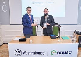 Momento de la firma del acuerdo entre Westinghouse Electric Company y Enusa.