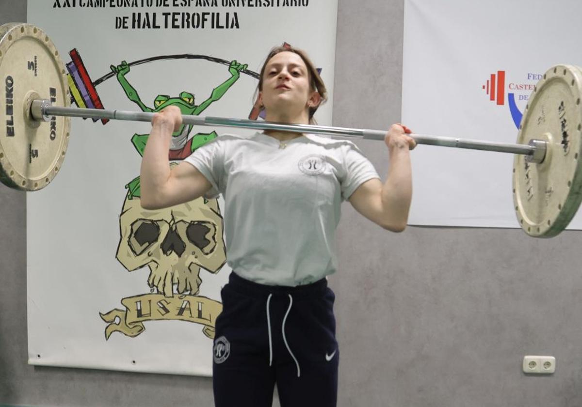 La deportista de Salamanca que convirtió los complejos en medallas y brilla por el mundo