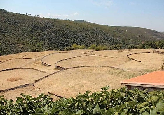 Conjunto de eras tradicionales de Monsagro