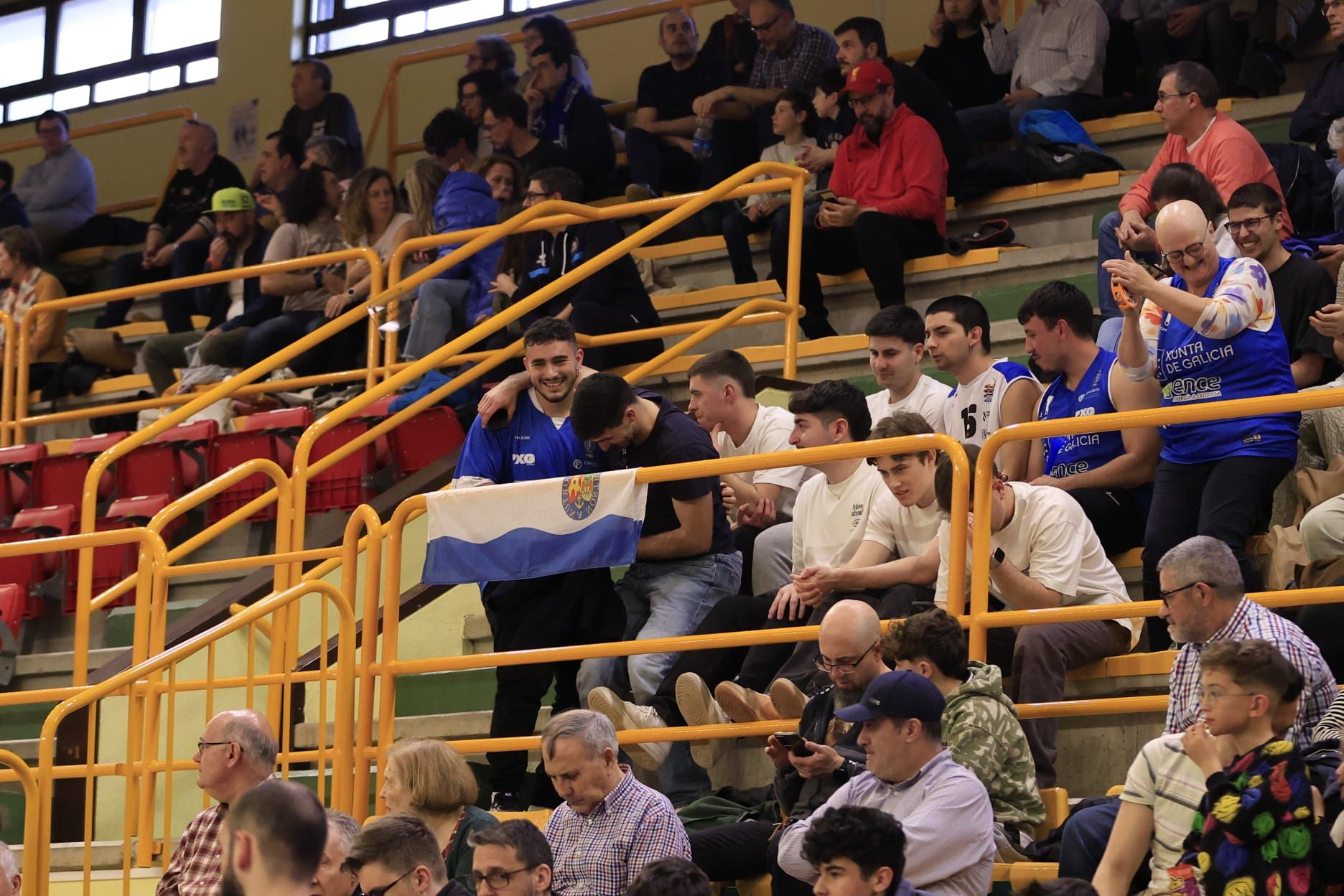 En imágenes la derrota de Avenida Xoborg ante el Peixe Galego