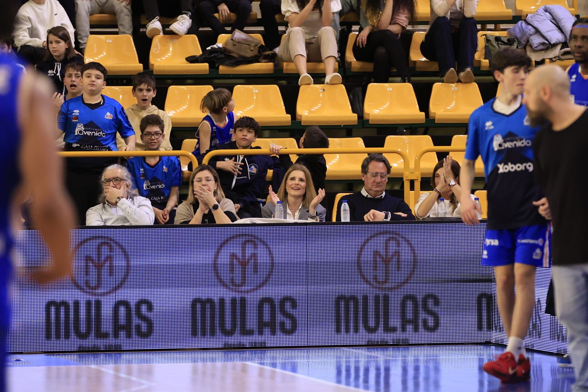 En imágenes la derrota de Avenida Xoborg ante el Peixe Galego