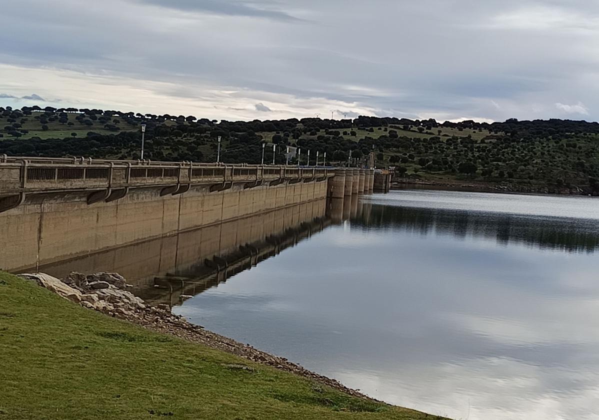La magia del embalse de Salamanca que sube de nivel al paso de cada borrasca