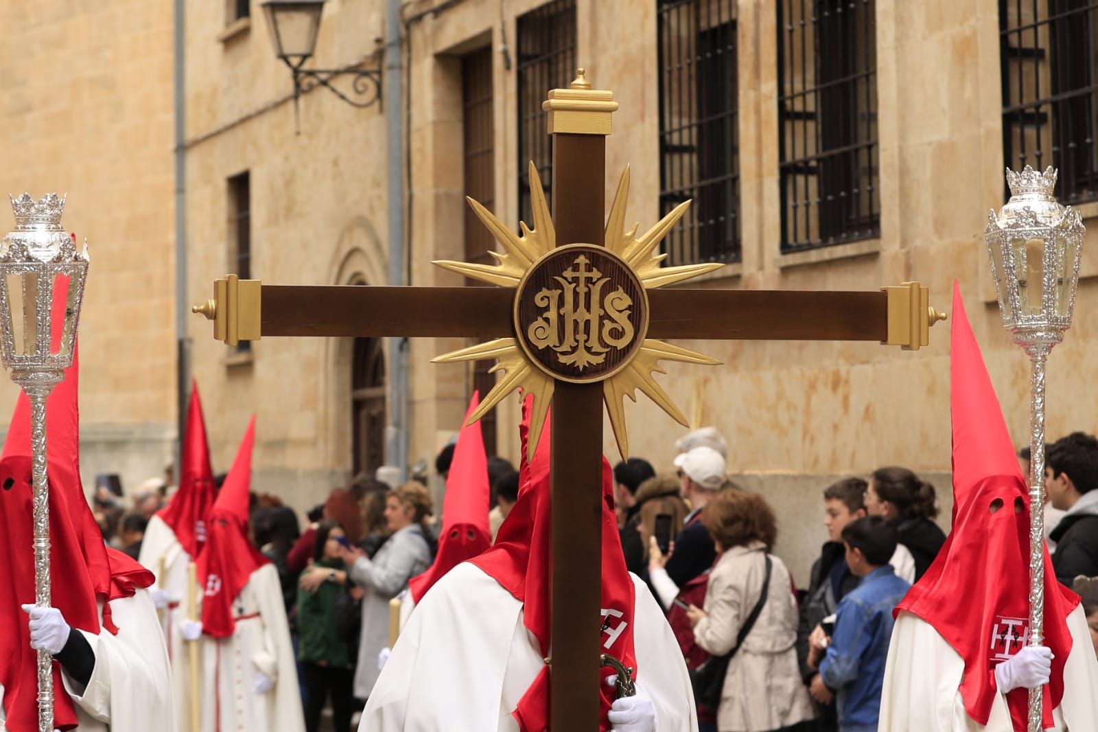 El nuevo paso de Jesús del Perdón se estrena sin indulto