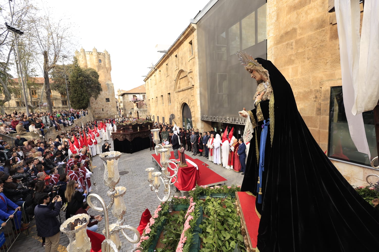 El nuevo paso de Jesús del Perdón se estrena sin indulto