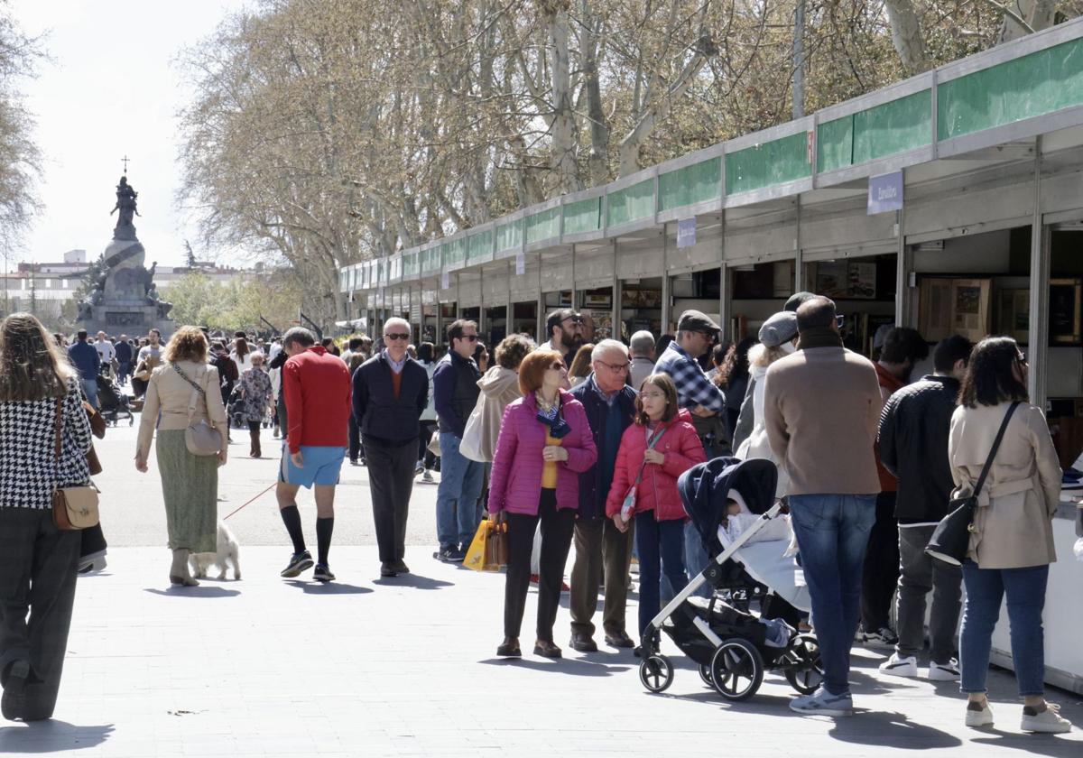La Feria del Libro Antiguo y de Ocasión de Valladolid, un plan diferente en Semana Santa